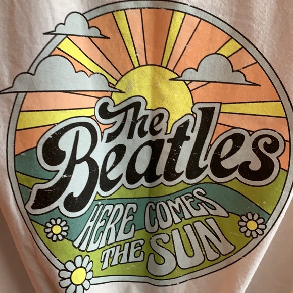 Beatles “Here Comes the Sun” T-shirt - Picture 4 of 6